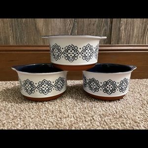 Pottery Bowls Set